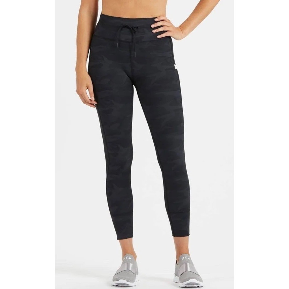 Vuori Daily Legging Black Camo Women's XL High Waist 7/8 Length VW323